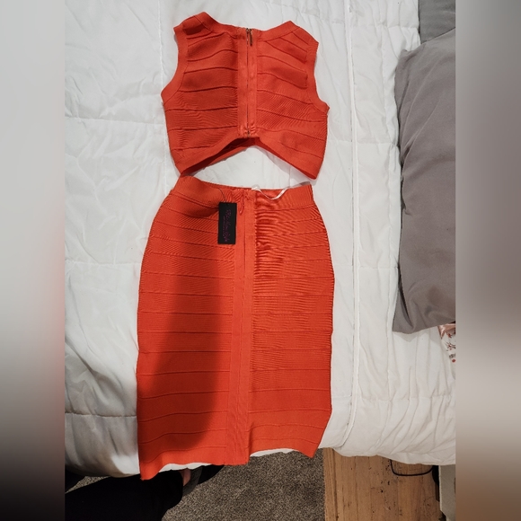 2 piece set - Picture 3 of 3